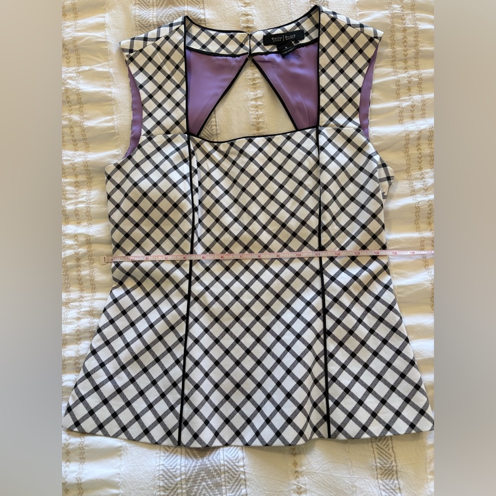 Chic Checkered Sleeveless Top - Picture 5 of 7